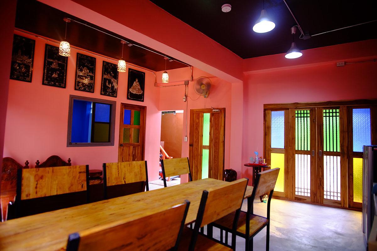 Nap Corner Hostel Phitsanulok Esterno foto