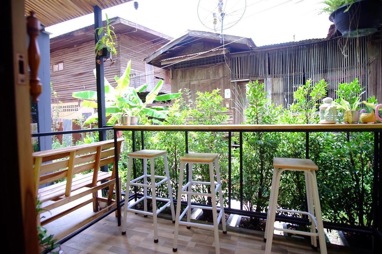 Nap Corner Hostel Phitsanulok Esterno foto